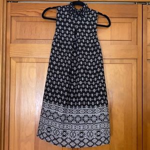 francesca’s Black and White Sleeveless Dress